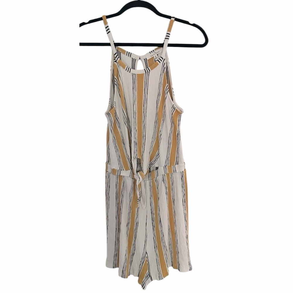 Love Tree - Women’s Romper - Size Medium
Pre-Loved